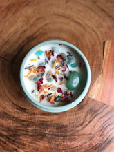 Load image into Gallery viewer, Sage & Vetiver 8oz - Sage Tin