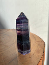 Load image into Gallery viewer, Fluorite Point